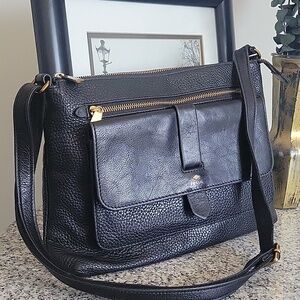 Fossil Kinley Black Pebbled Leather Crossbody Shoulder Bag with Front Flap